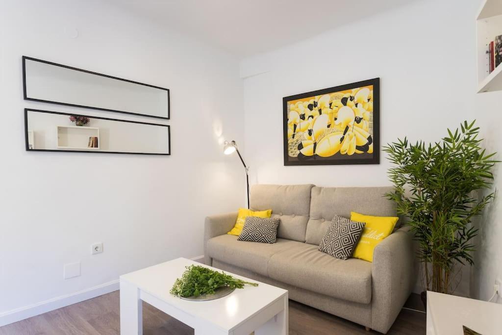 Apartamento Casco Historico , Playa Postiguet Alicante Exterior photo
