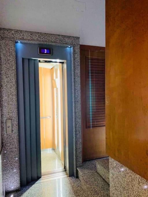 Apartamento Casco Historico , Playa Postiguet Alicante Exterior photo
